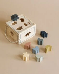 Konges Sløjd Wooden Dinosaur Shape Sorter