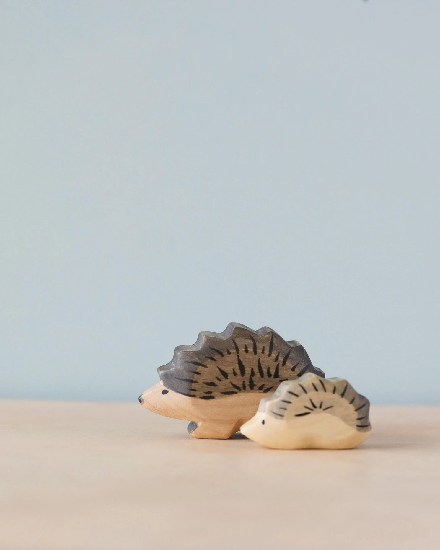 Handmade Holzwald Hedgehog Mom 5 Handmade Holzwald Hedgehog Mom - Image 3
