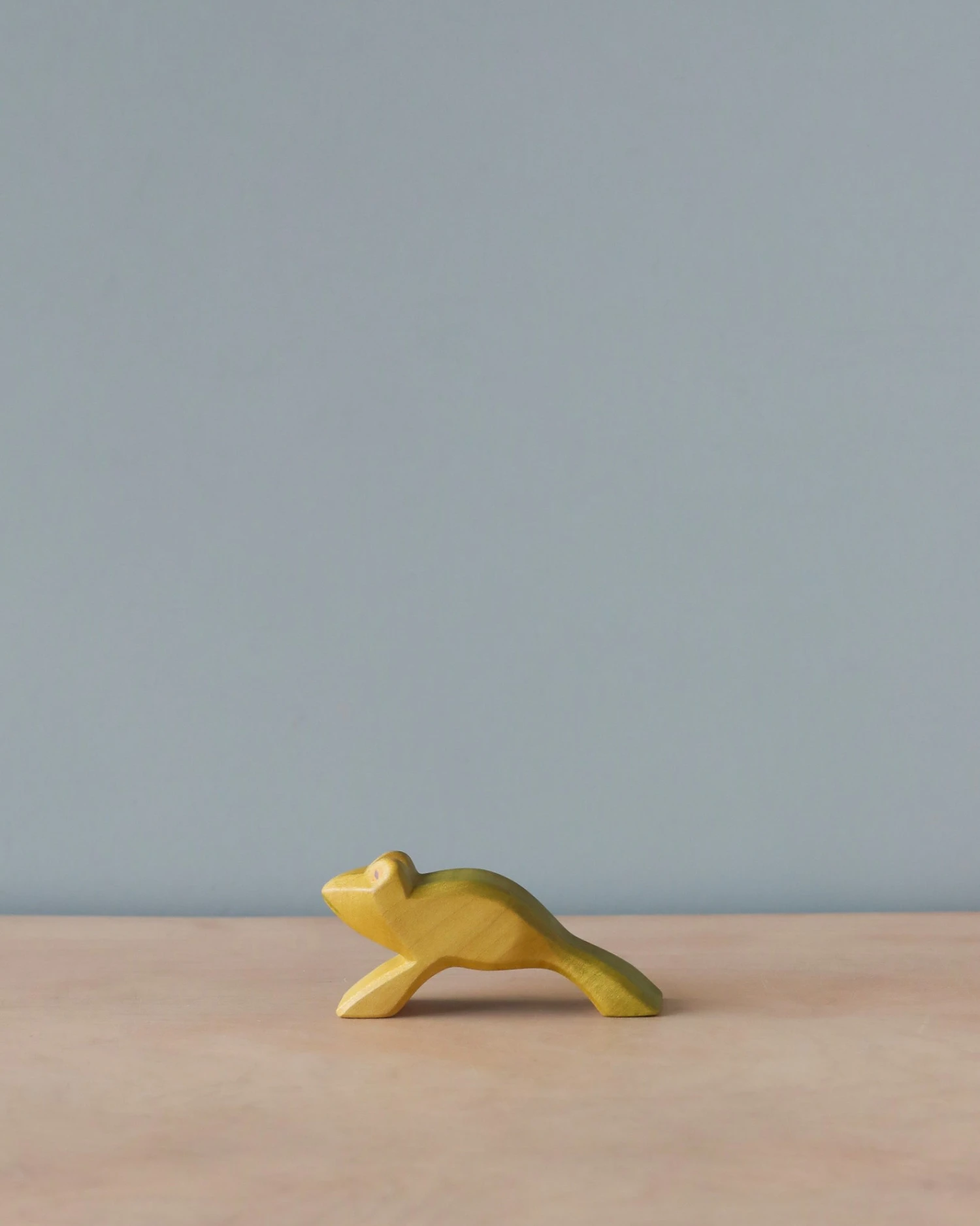 Handmade Holzwald Jumping Frog 4 Handmade Holzwald Jumping Frog - Image 2