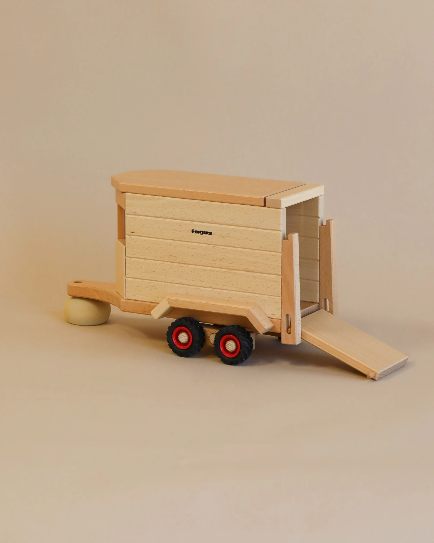 Fagus Wooden Horse Box 3 Fagus Wooden Horse Box