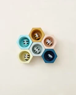 Plan Toys Beehive Sorting Set -Toys Selection 608A6650 AE62 4111 9714 148E905FE00C