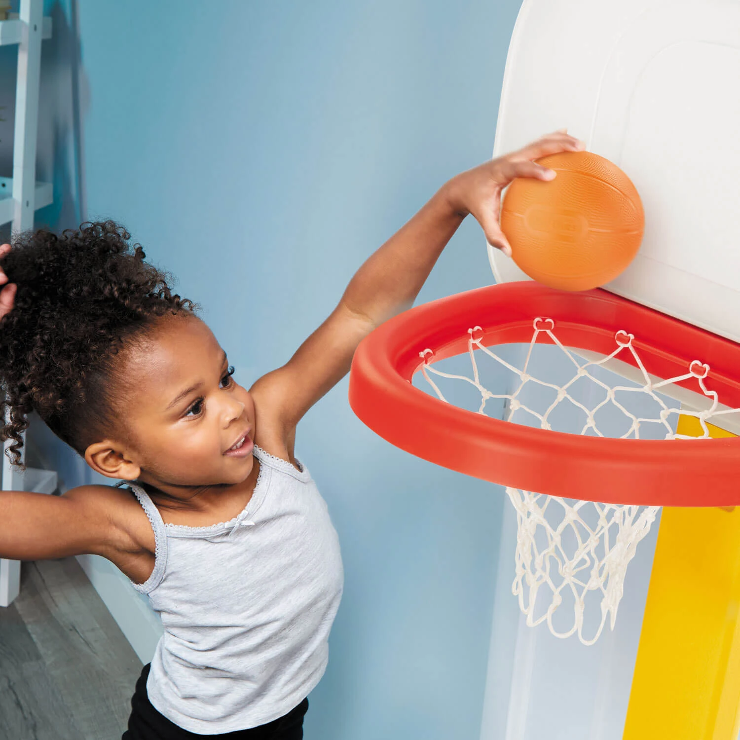 Little Tikes TotSports Basketball Set 8 Little Tikes TotSports Basketball Set - Image 6