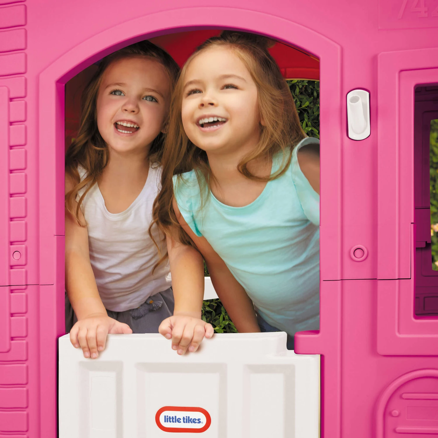 Little Tikes Cape Cottage Playhouse - Pink 10 Little Tikes Cape Cottage Playhouse - Pink - Image 8