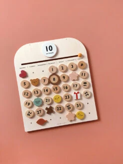 My Calendar -Toys Selection Moon Picnic My Calendar 4 web