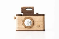 Father’s Factory | Vintage Style Wooden Toy Camera -Toys Selection ProductPage Toy ProductImage 35MM Vin Product3 2048x2048 48aac1cb e002 479c b226 b478e821df48