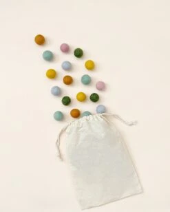 1.1" Felt Balls (pack Of 25)